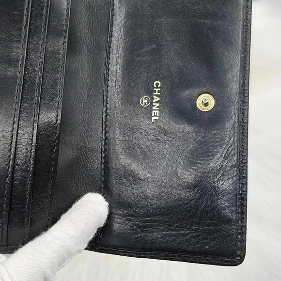 CHANEL Caviar Leather  Bifold Wallet - Picture 12 of 15